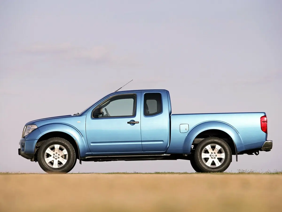 Nissan Navara (Frontier) III (D40) Пикап Полуторная кабина — photo 2