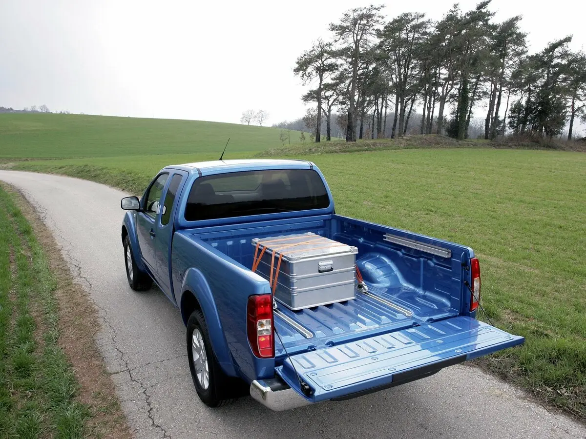 Nissan Navara (Frontier) III (D40) Пикап Полуторная кабина — photo 5
