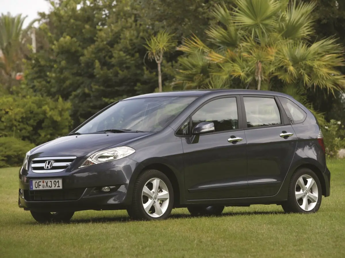 Honda FR-V 2004 – 2009