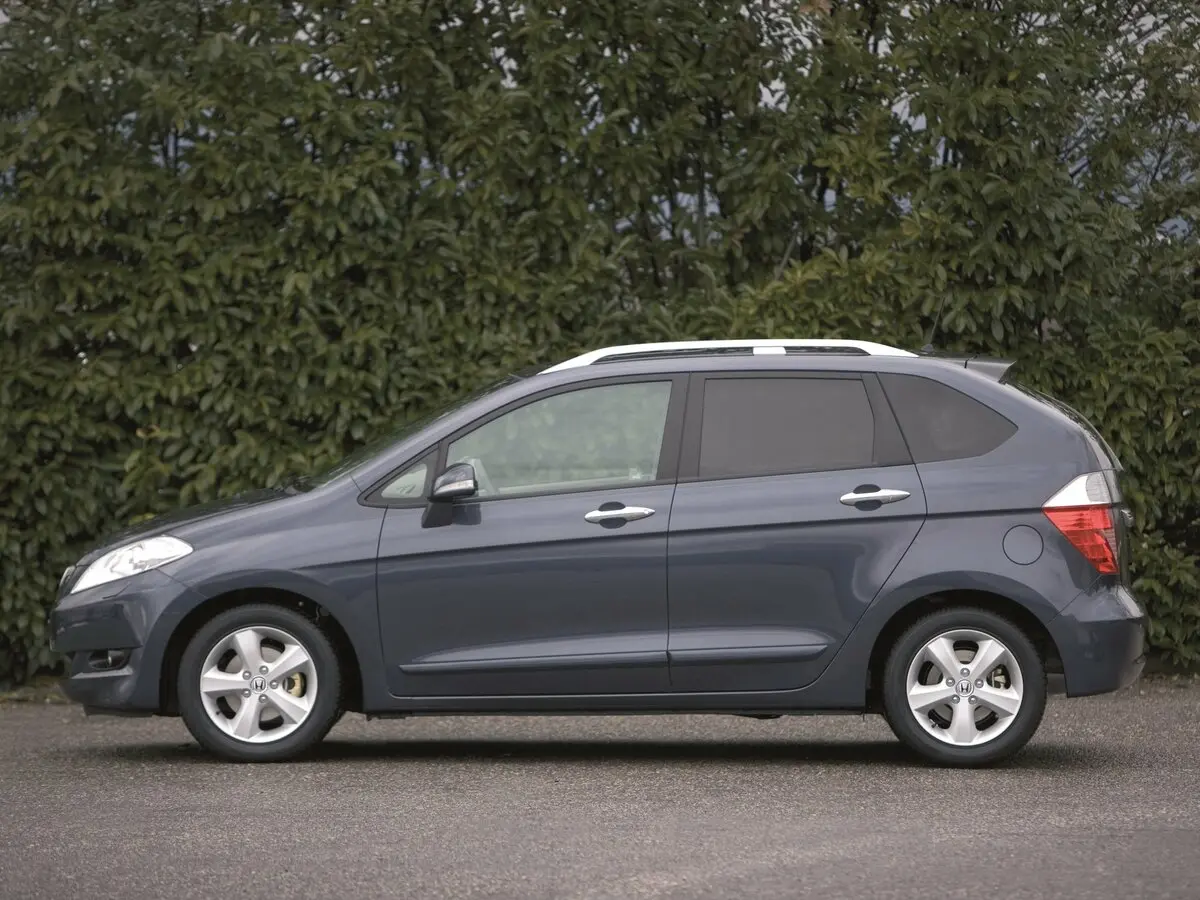 Honda FR-V 2004 – 2009 Компактвэн — 照片 2