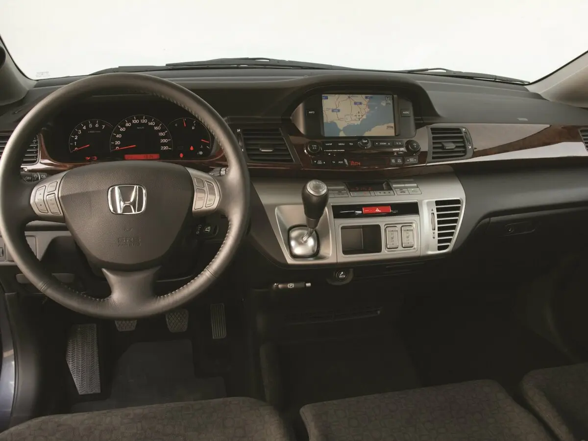 Honda FR-V 2004 – 2009 Компактвэн — 照片 6