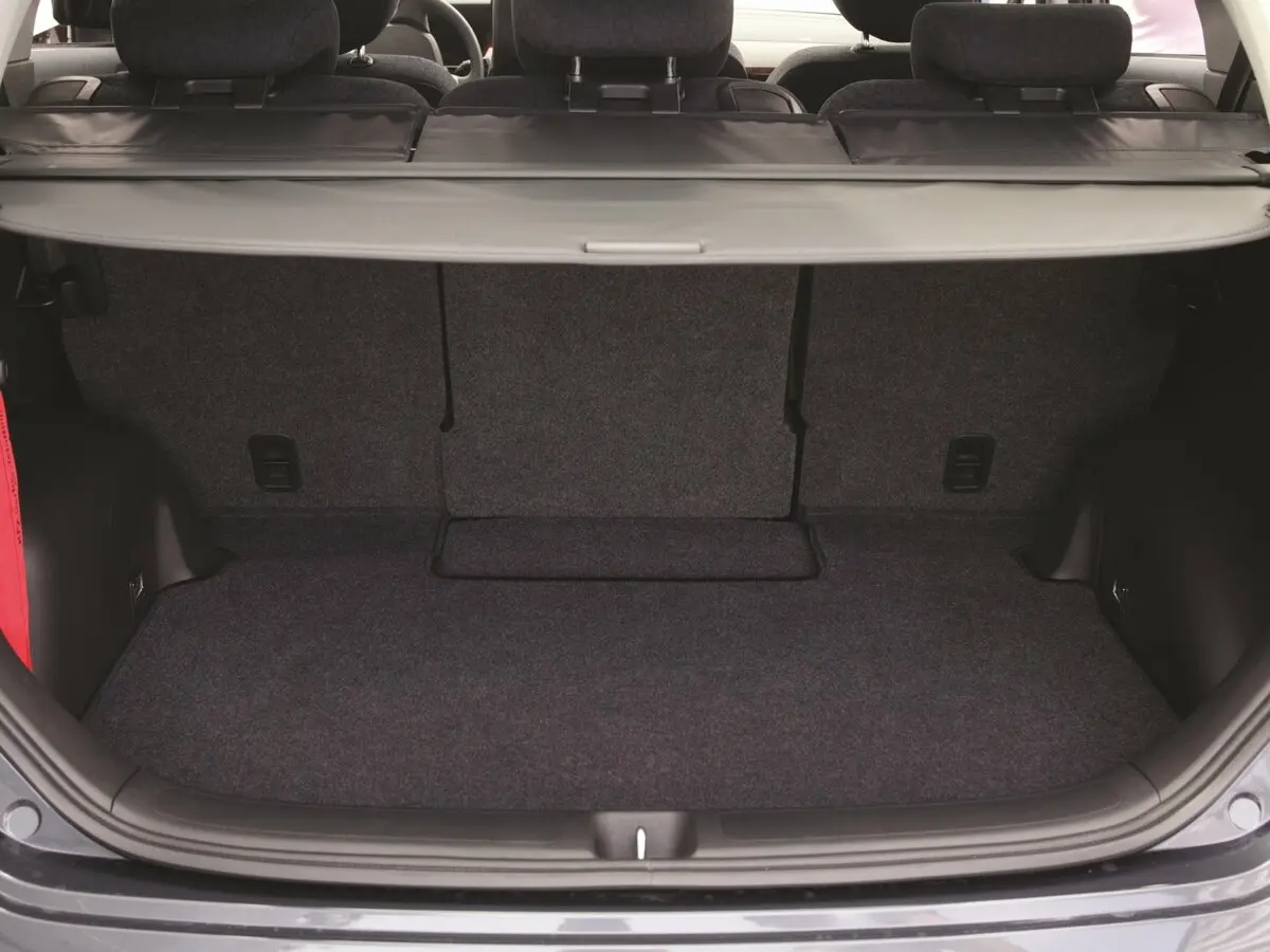 Honda FR-V 2004 – 2009 Компактвэн — 照片 12