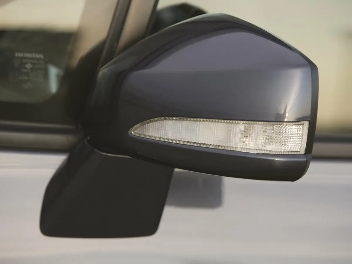 Honda FR-V 2004 – 2009 Компактвэн — 照片 13