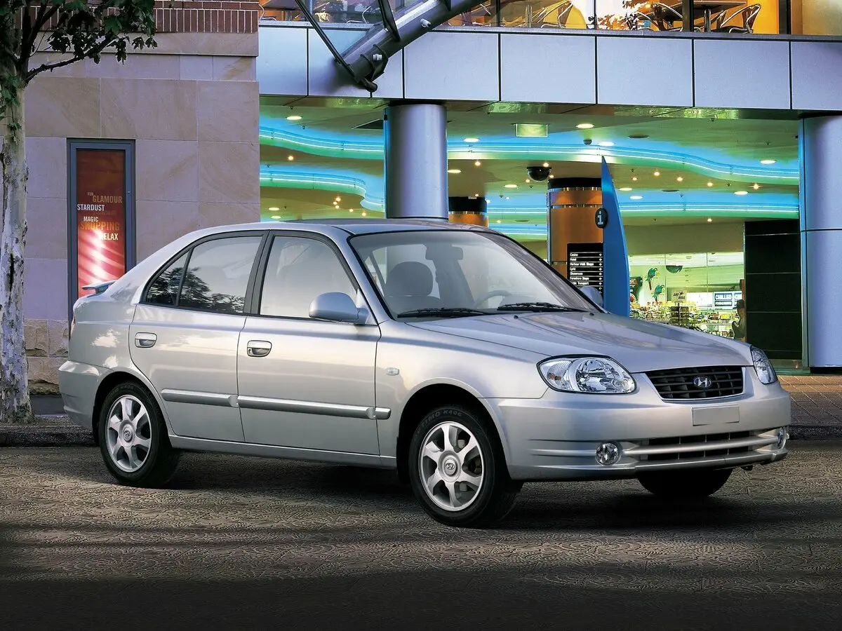 Hyundai Accent II Рестайлинг Хэтчбек 5 дв.
