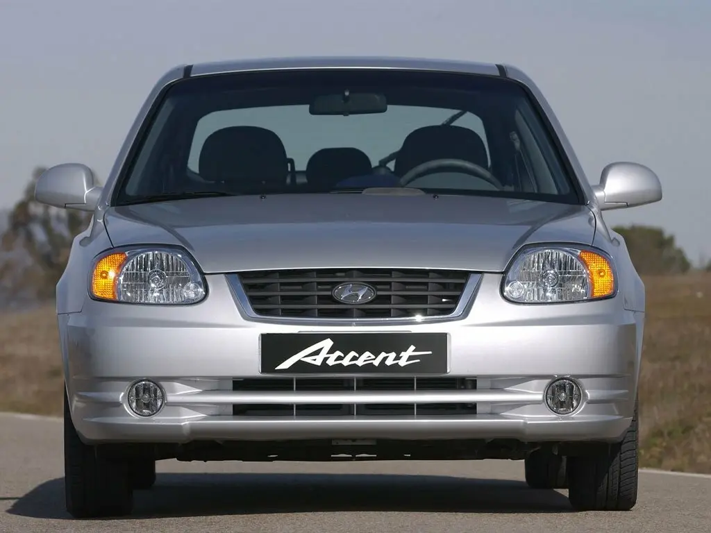 Hyundai Accent II Рестайлинг Хэтчбек 5 дв. — фото 3
