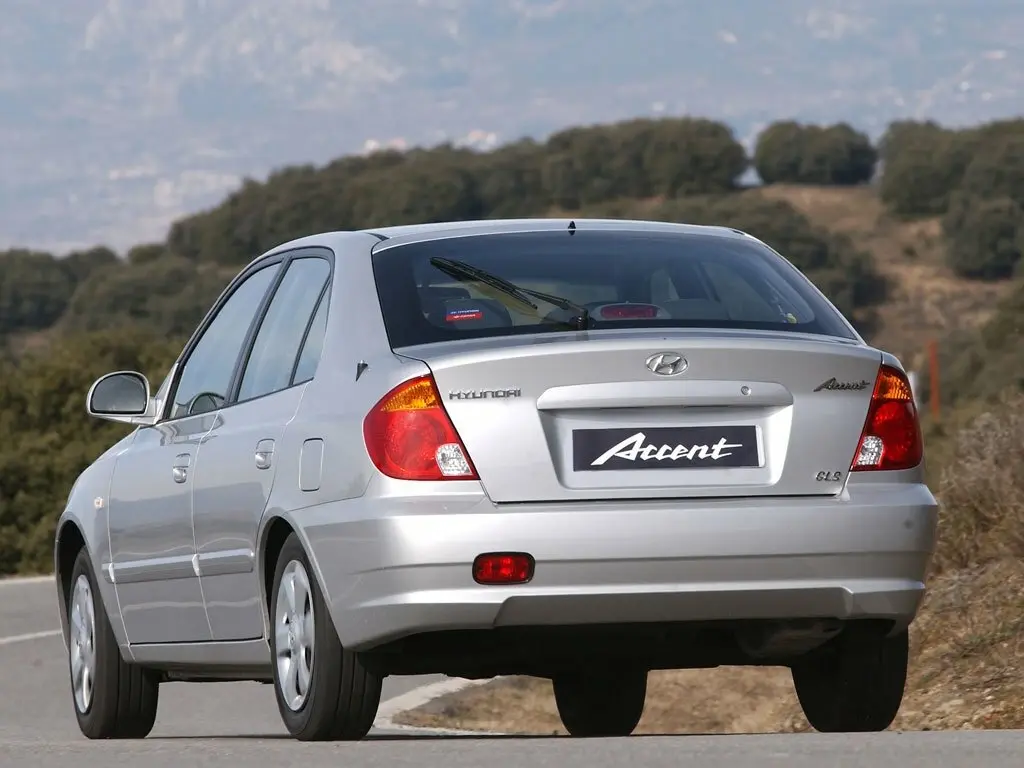 Hyundai Accent II Рестайлинг Хэтчбек 5 дв. — фото 5