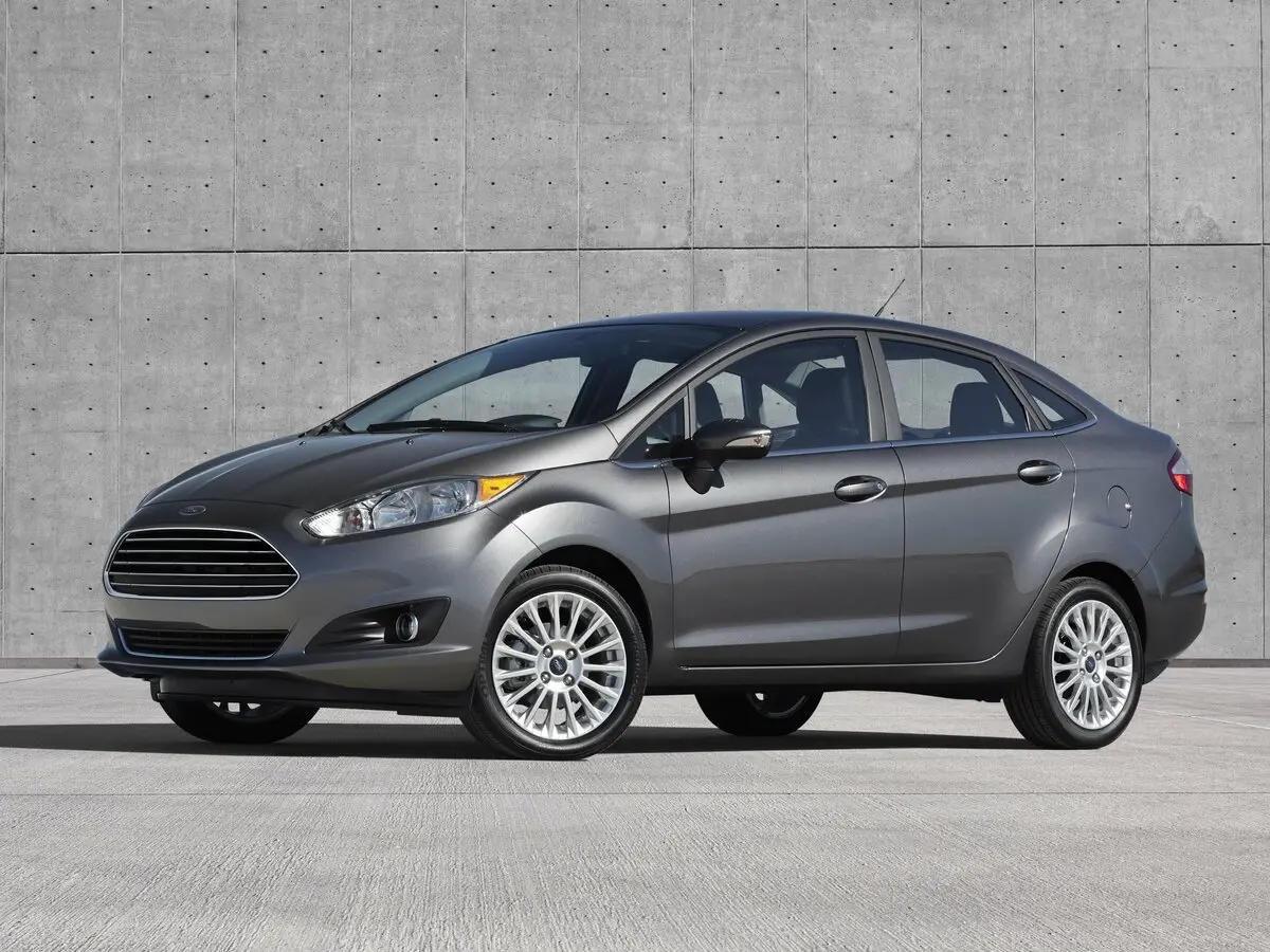Ford Fiesta Mk6 Рестайлинг Седан