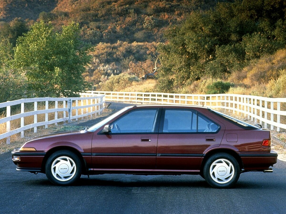 Acura Integra I Хэтчбек 5 дв. — фото 3