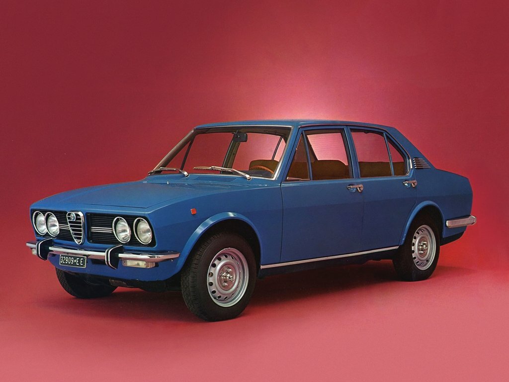 Alfa Romeo Alfetta 1972 – 1987 Седан