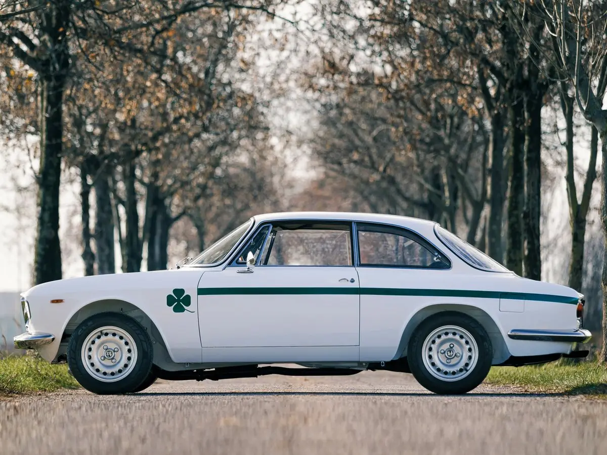Alfa Romeo GTA Coupe 1965 – 1975 Купе — сүрөт 3