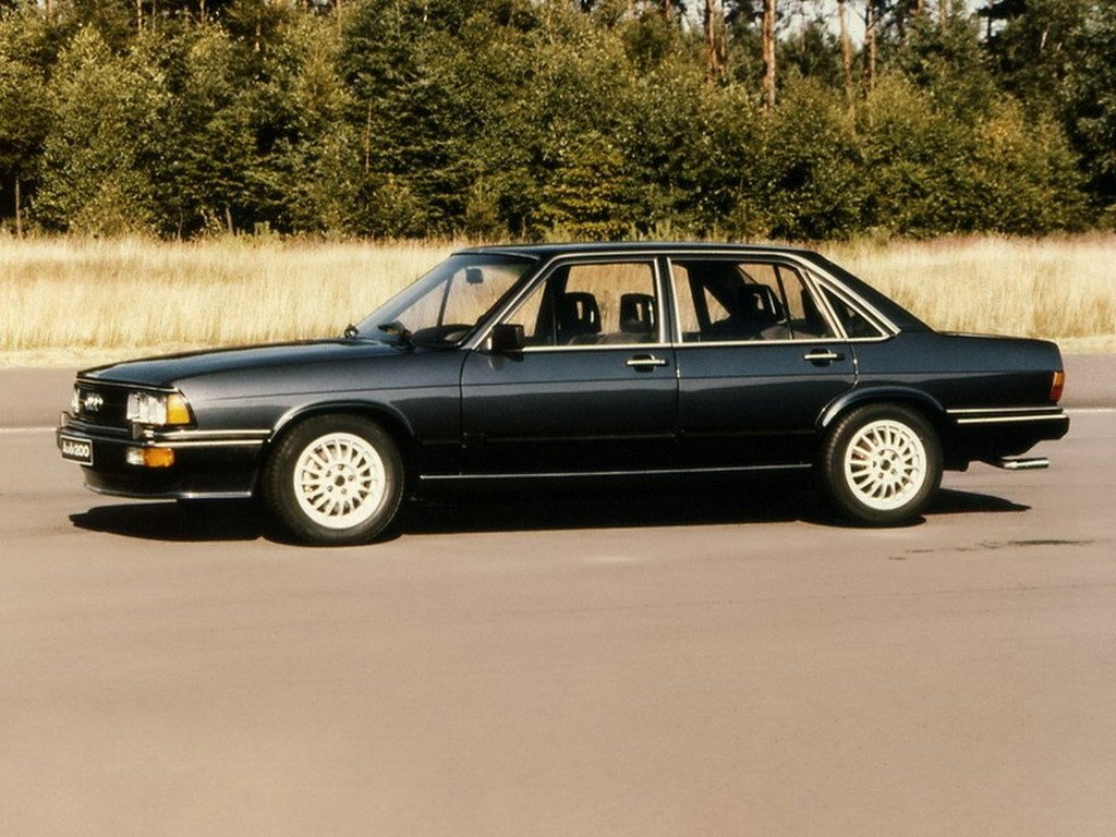 Audi 200 I (C2) Седан — фото 2
