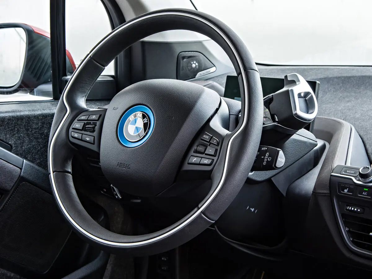 BMW i3 I (I01) Хэтчбек 5 дв. — сүрөт 9