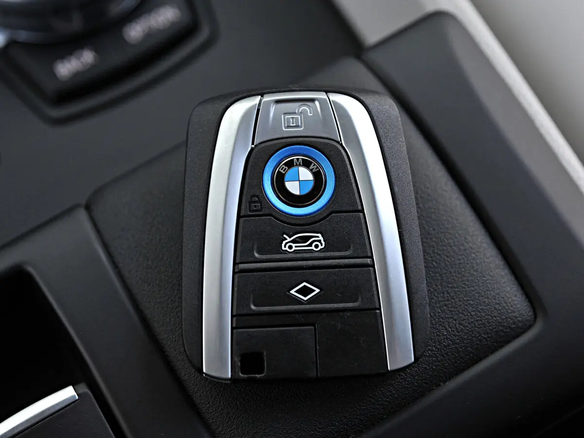 BMW i3 I (I01) Хэтчбек 5 дв. — сүрөт 16