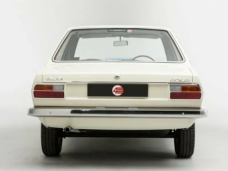 Audi 80 II (B1) Седан — сүрөт 3