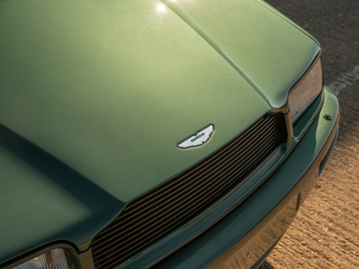 Aston Martin Virage I Универсал 3 дв. — фото 10