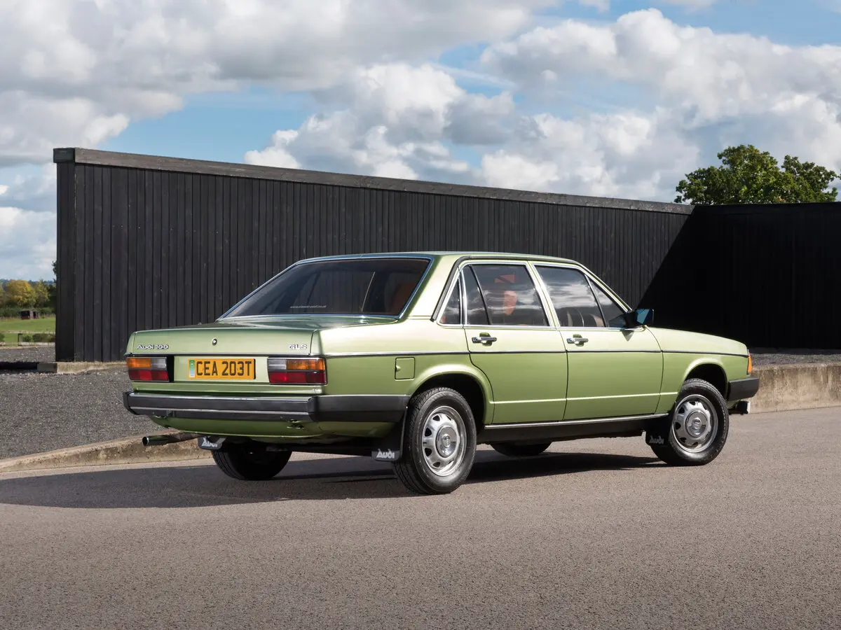 Audi 100 II (C2) Седан — photo 5