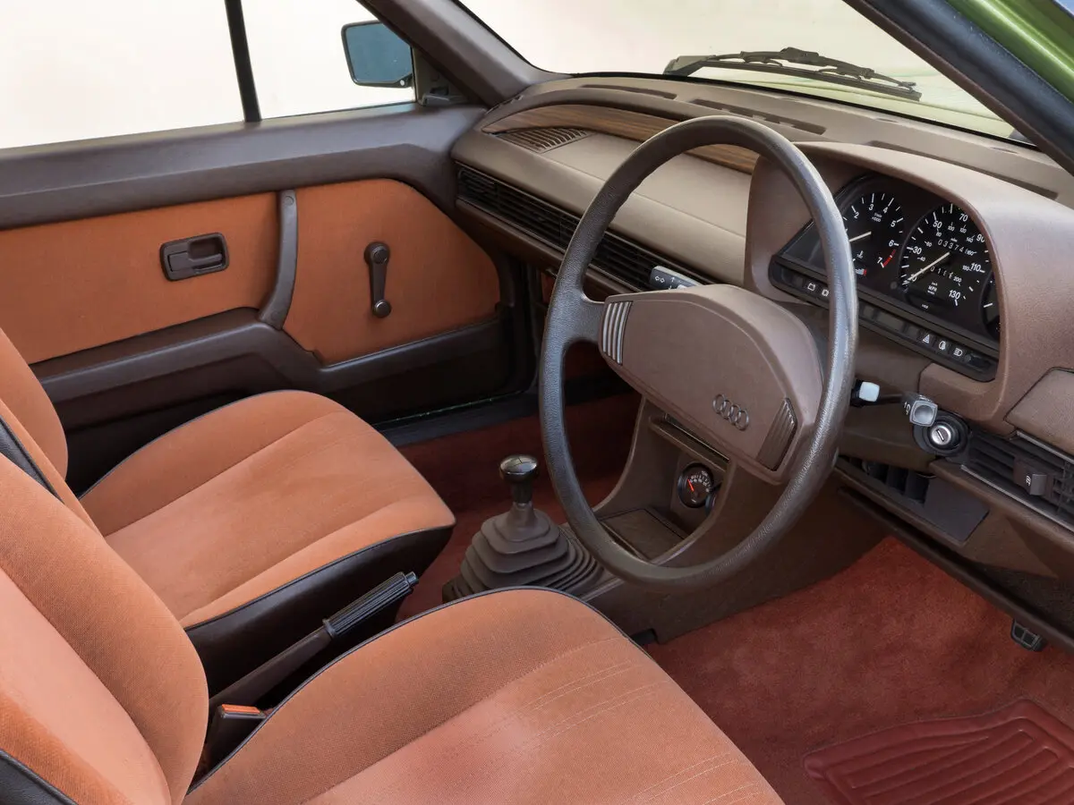Audi 100 II (C2) Седан — photo 6