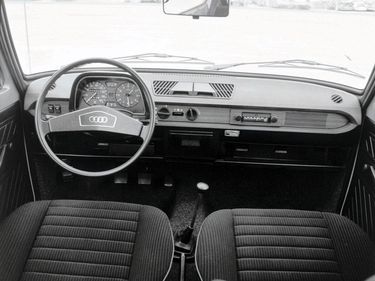 Audi 50 1974 – 1978 Хэтчбек 3 дв.