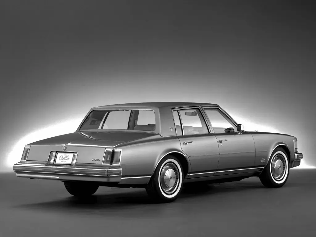 Cadillac Seville I Седан — photo 4