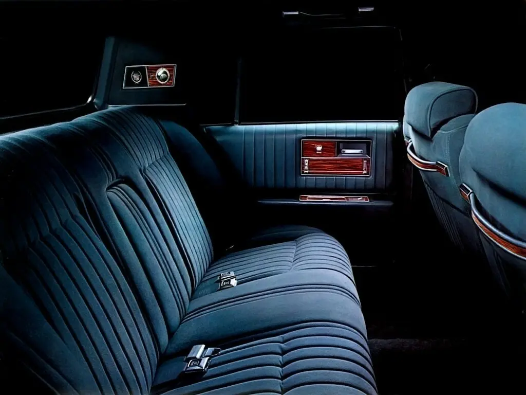 Cadillac Seville I Седан — photo 7