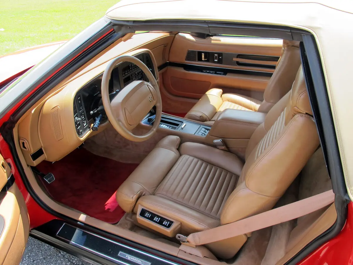 Buick Reatta 1988 – 1991 Кабриолет — сүрөт 6