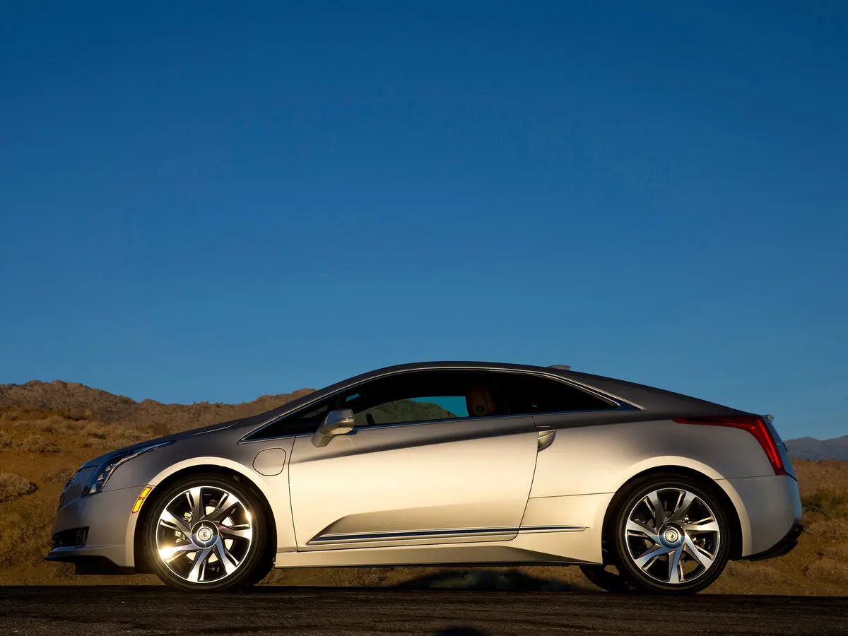 Cadillac ELR I Фастбек — photo 2