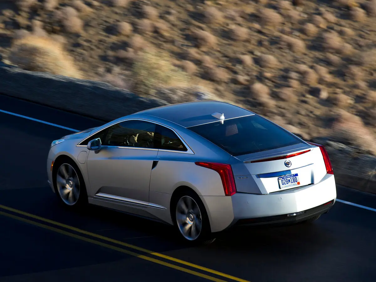 Cadillac ELR I Фастбек — photo 5