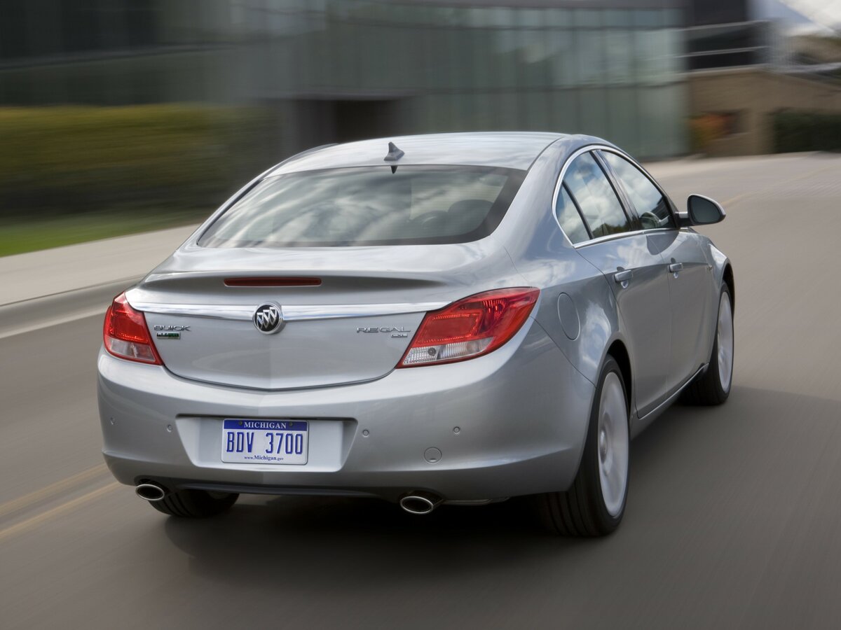 Buick Regal V Седан