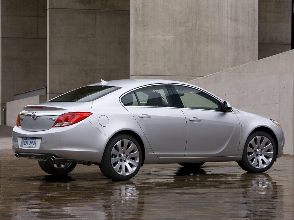 Buick Regal V Седан
