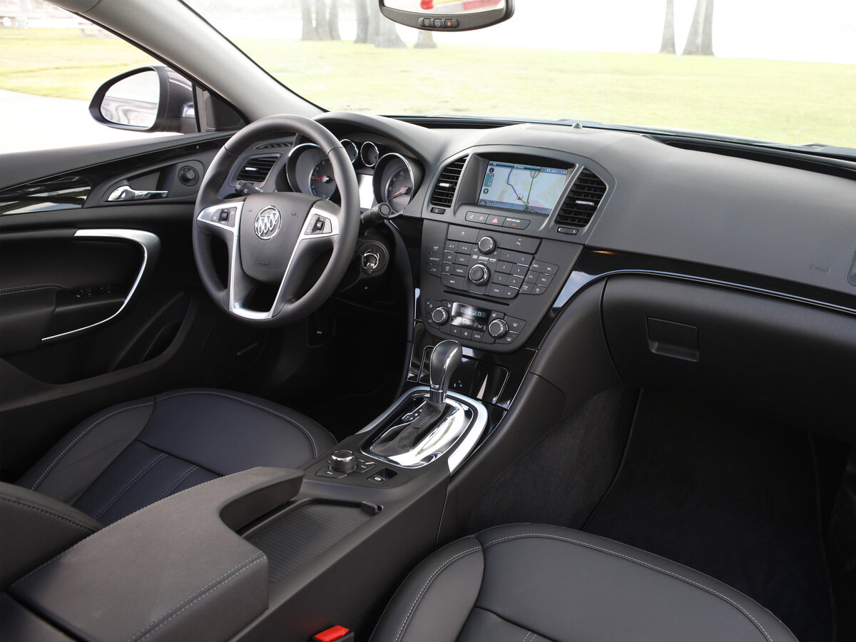 Buick Regal V Седан