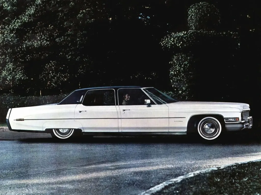 Cadillac Sixty Special X Седан — сүрөт 2