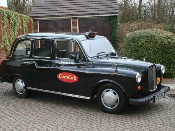 Carbodies FX4 1982 – 1995