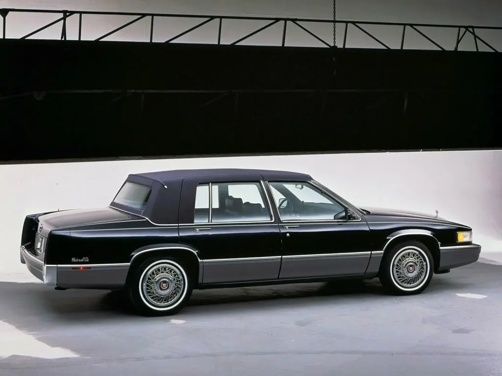 Cadillac DeVille VI Седан — сүрөт 2