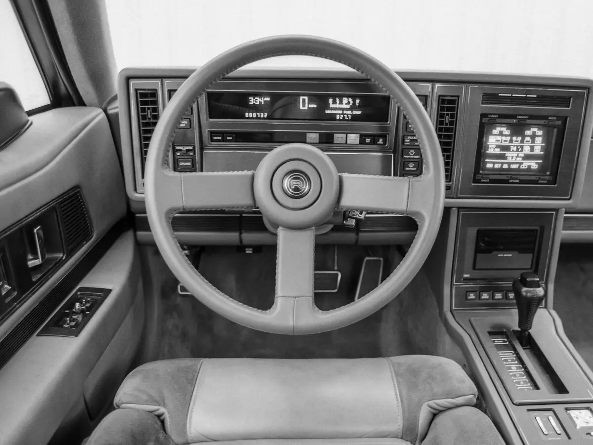 Buick Reatta 1988 – 1991 Купе — photo 7