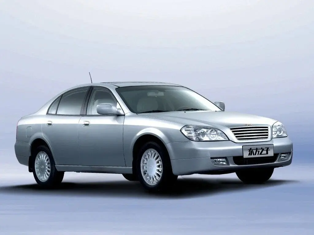 Chery Oriental Son (B11) 2003 – 2012 Седан — photo 2