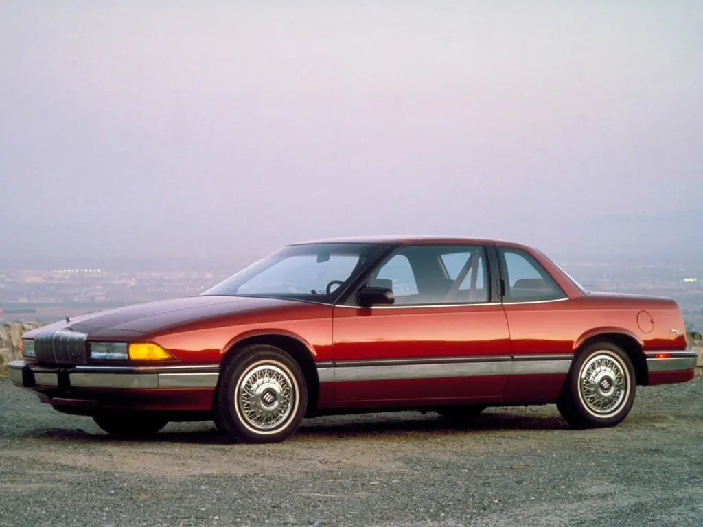Buick Regal III Купе — сүрөт 2