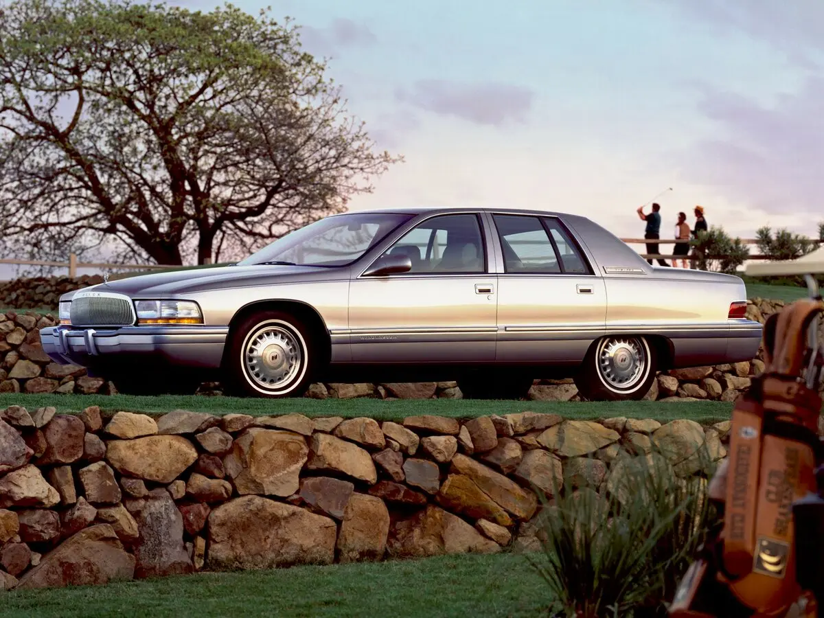 Buick Roadmaster VIII Седан