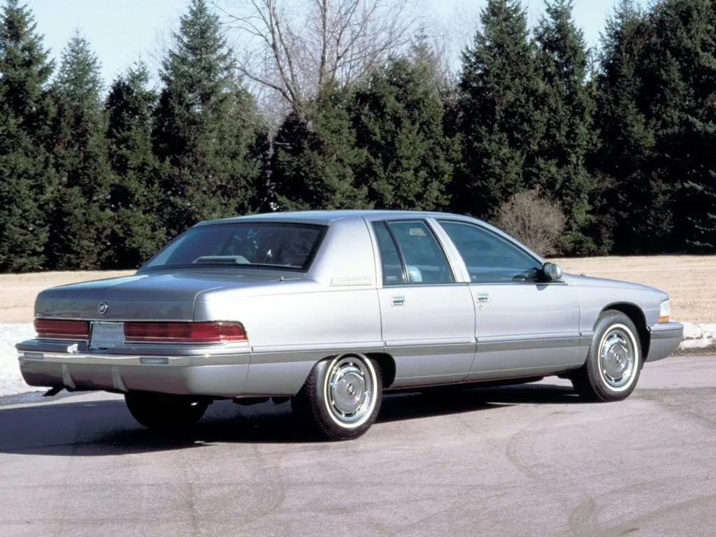 Buick Roadmaster VIII Седан — сүрөт 3