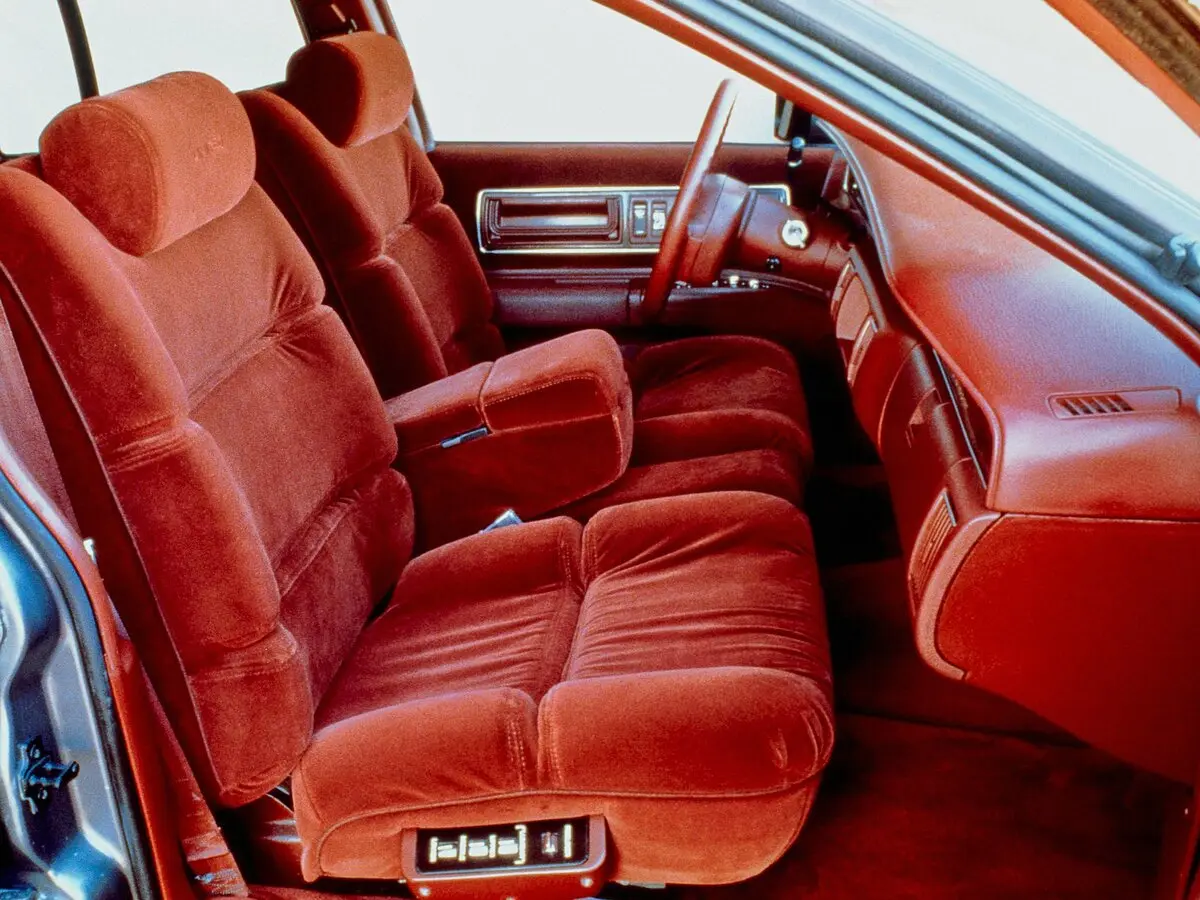 Buick Roadmaster VIII Седан — сүрөт 5
