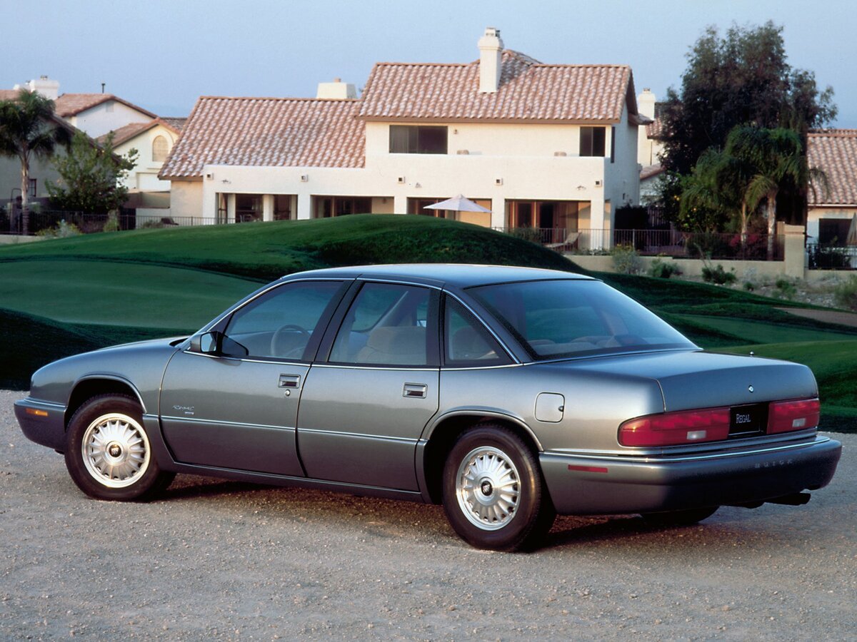 Buick Regal III Седан