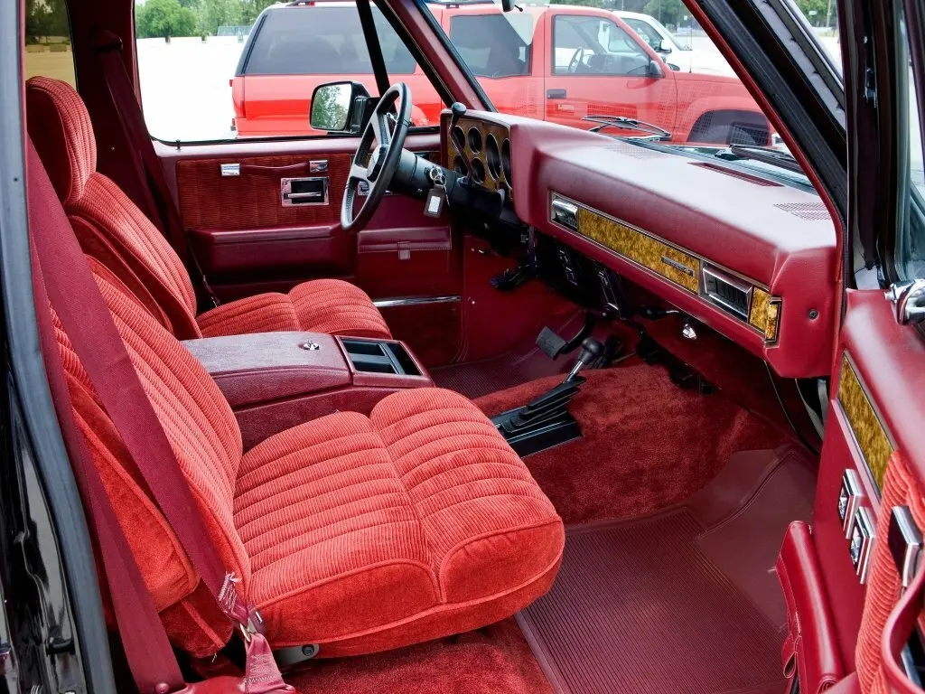Chevrolet Suburban VII Внедорожник 5 дв. — сүрөт 4
