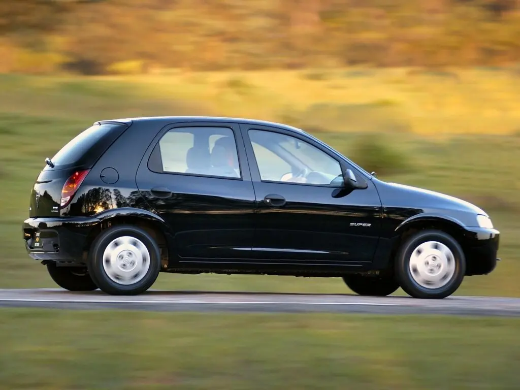 Chevrolet Celta 2000 – 2006 Хэтчбек 3 дв. — сүрөт 2