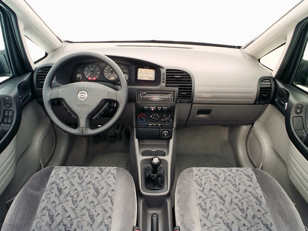 Chevrolet Zafira 2001 – 2012 Компактвэн — фото 3