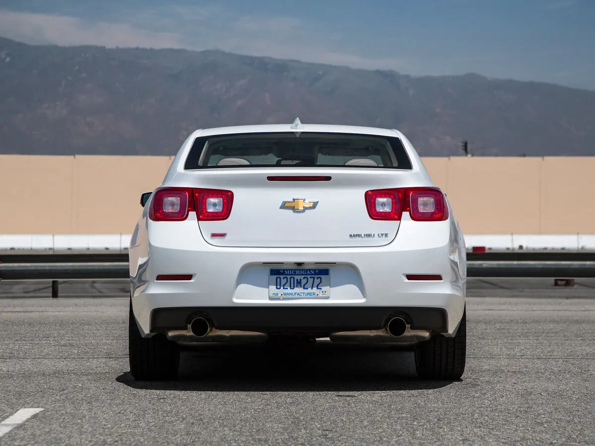 Chevrolet Malibu VIII Рестайлинг Седан — сүрөт 3