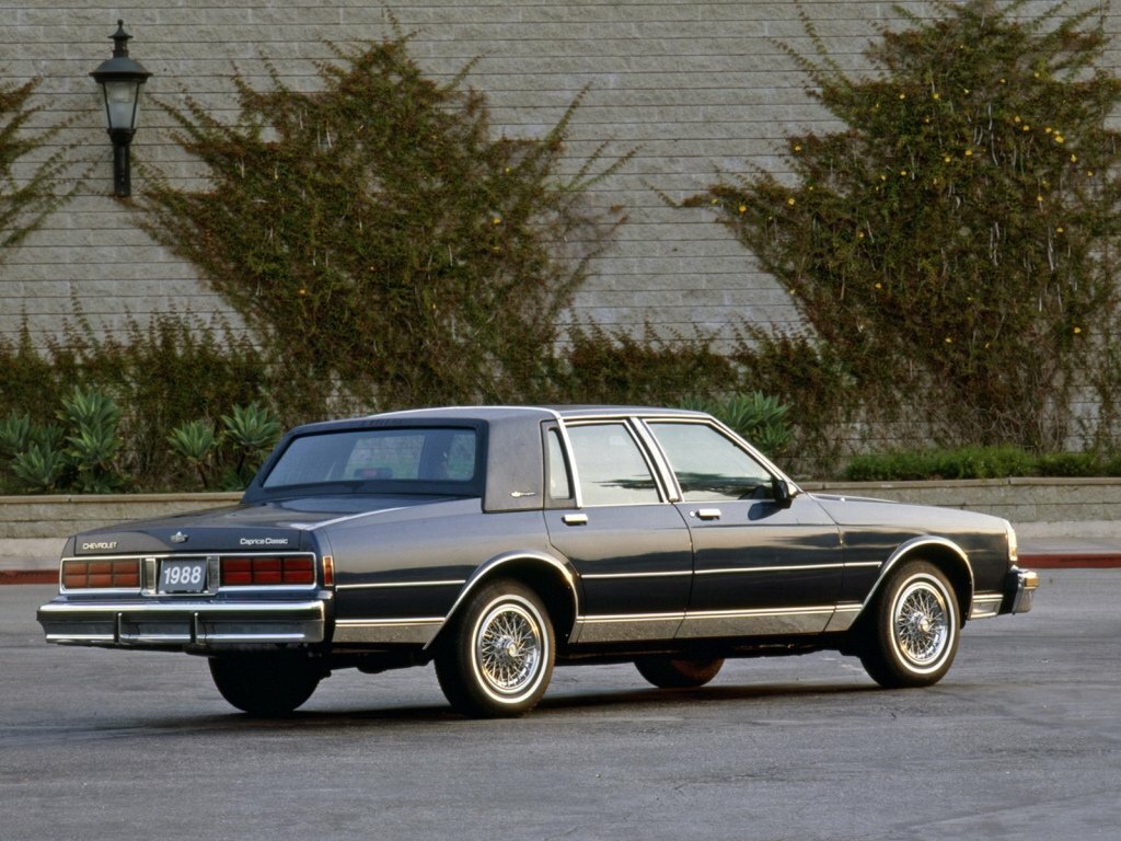 Chevrolet Caprice III Седан — фото 3