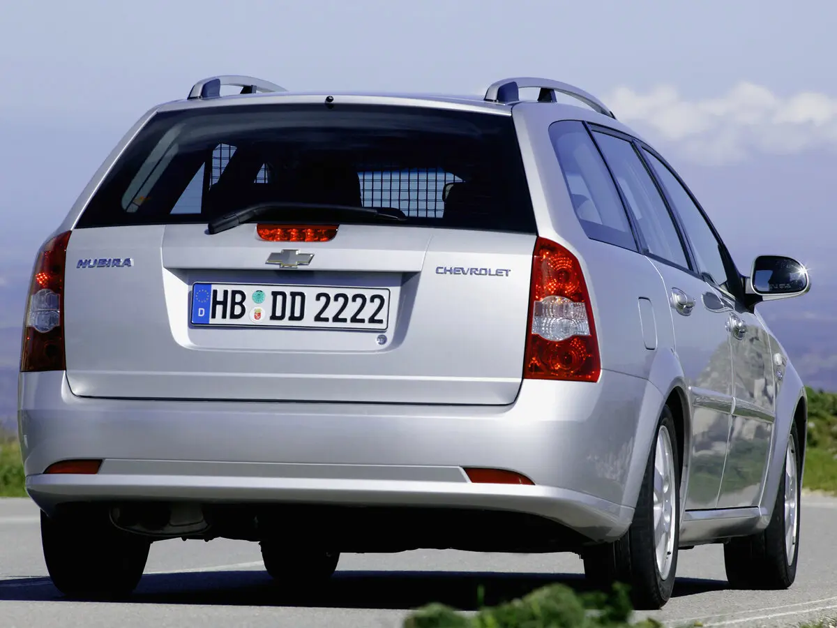 Chevrolet Nubira 2003 – 2010 Универсал 5 дв. — 照片 4
