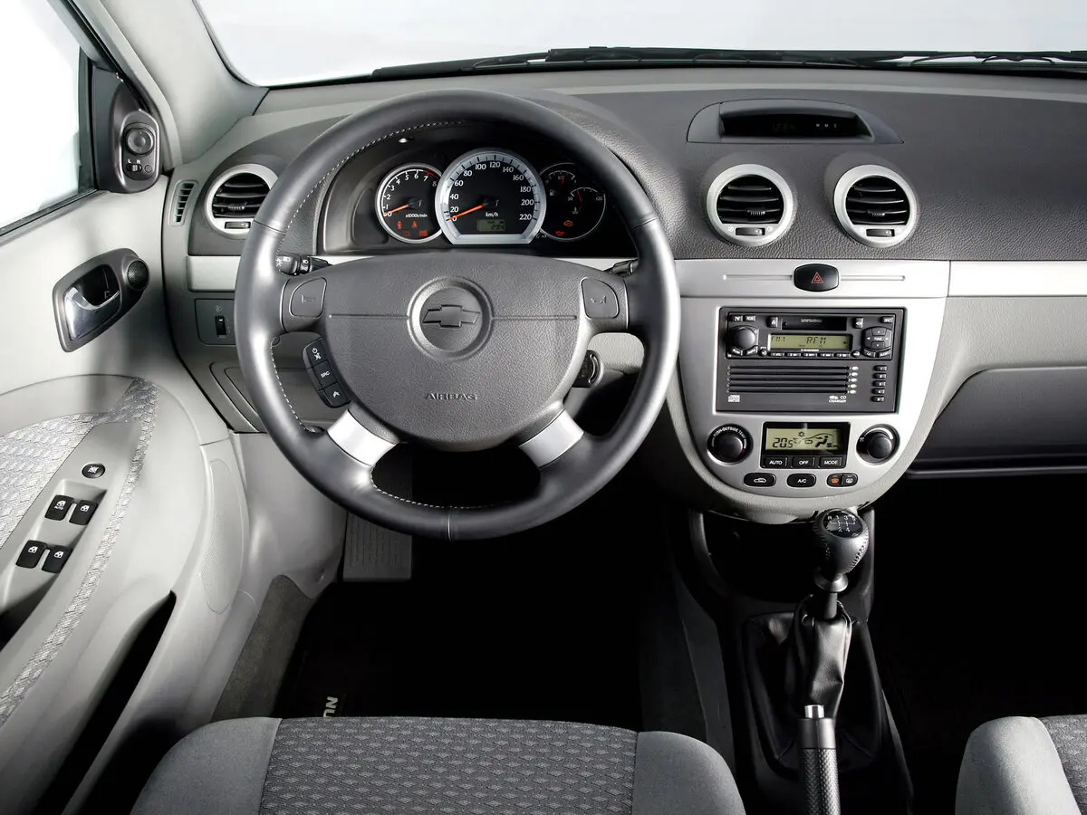 Chevrolet Nubira 2003 – 2010 Универсал 5 дв. — 照片 6