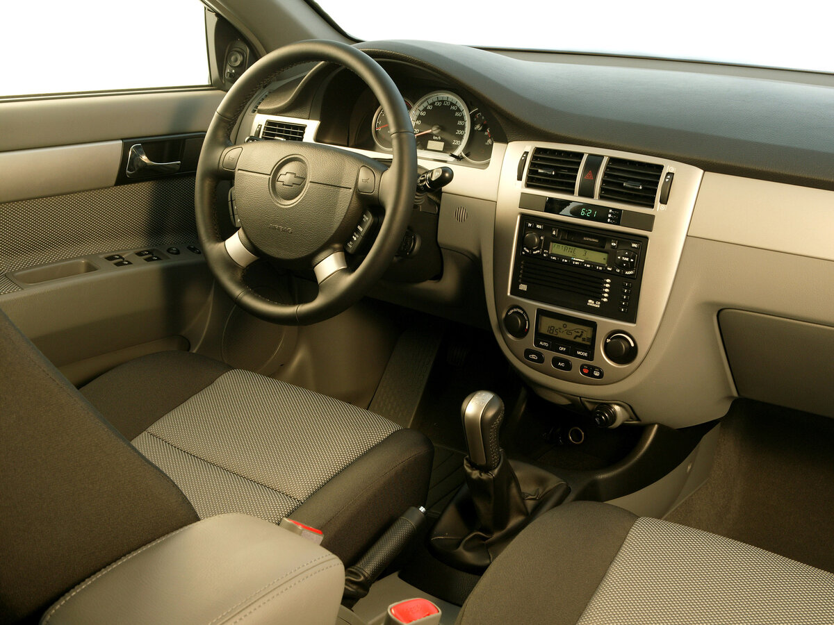 Chevrolet Nubira 2003 – 2010 Седан