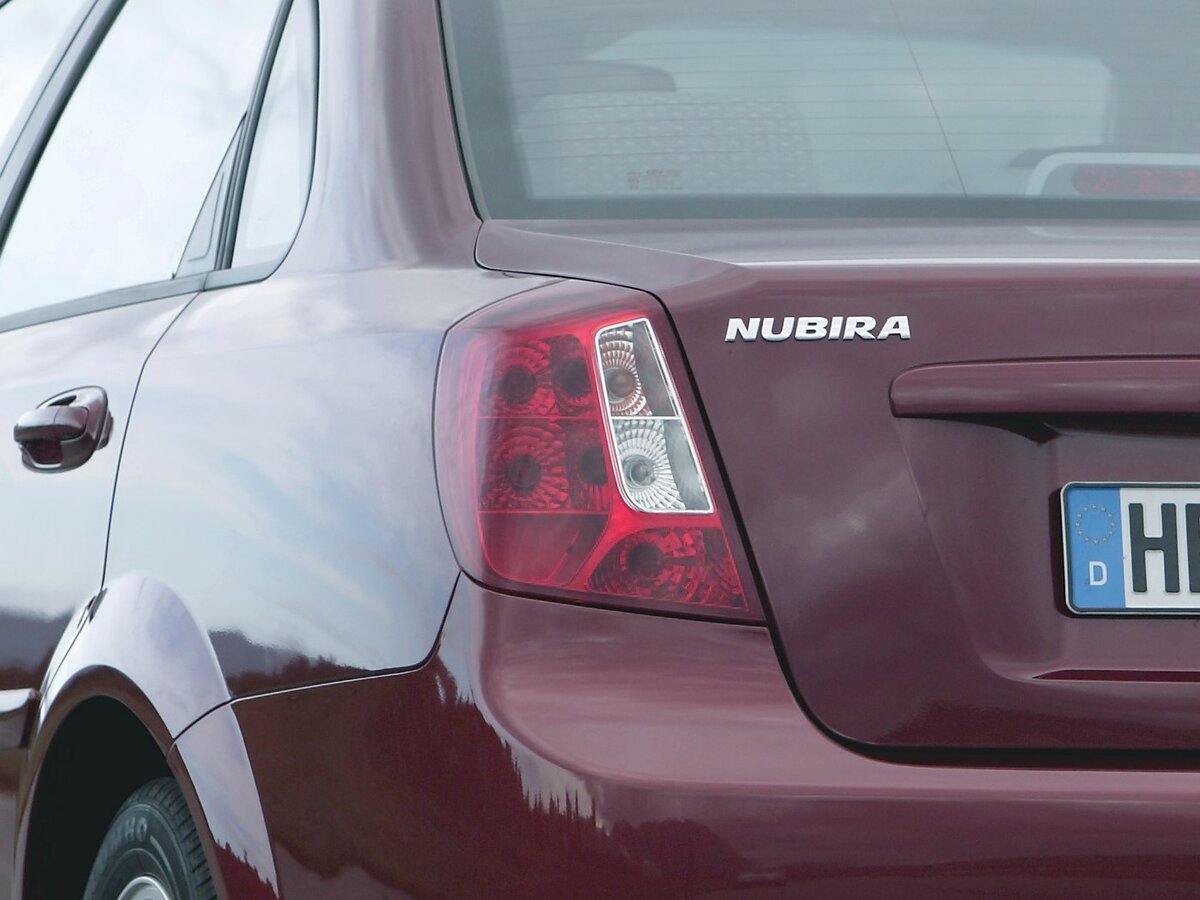 Chevrolet Nubira 2003 – 2010 Седан