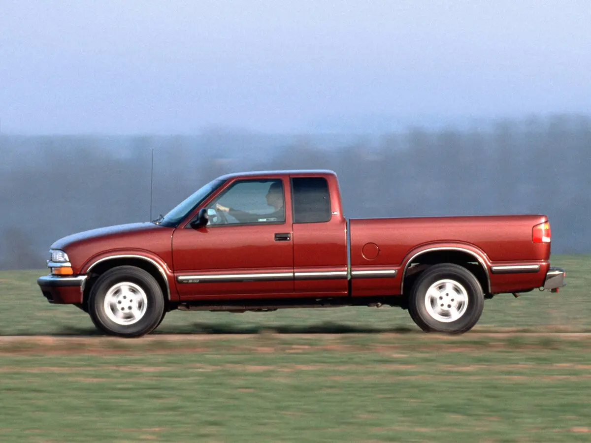 Chevrolet S-10 Pickup II Пикап Полуторная кабина — сүрөт 2